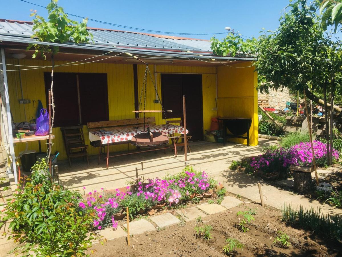 Бунгало- Bungalow Kavarna Exterior foto